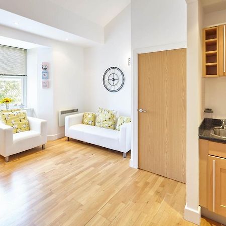 Host & Stay - Penthouse Pad Scarborough Esterno foto