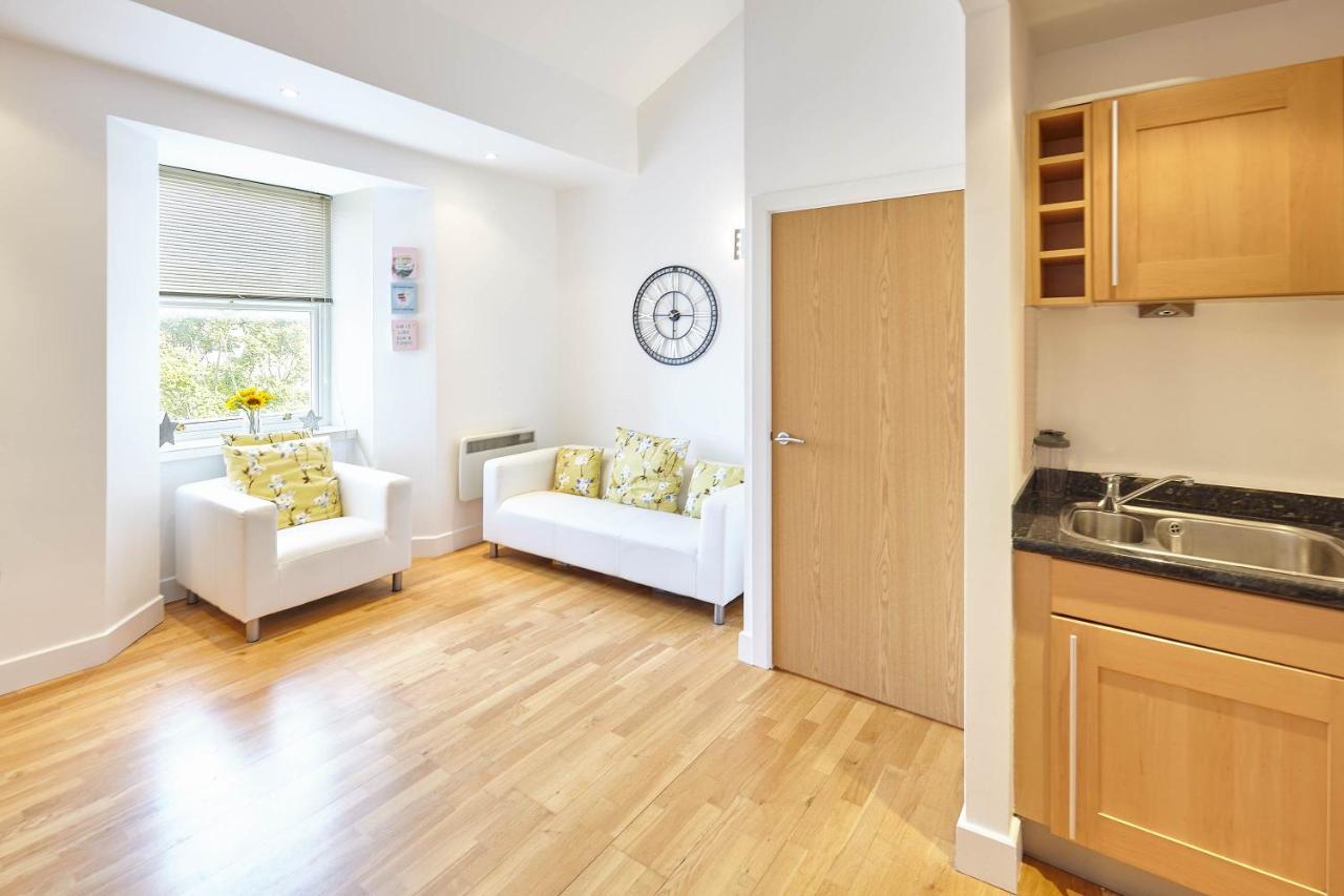 Host & Stay - Penthouse Pad Scarborough Esterno foto