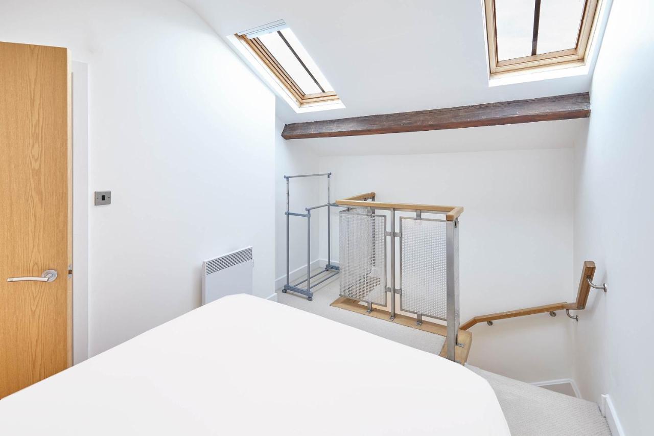 Host & Stay - Penthouse Pad Scarborough Esterno foto